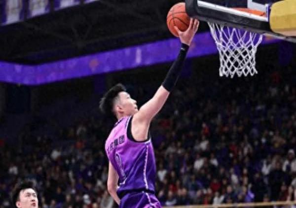 国内篮球联赛北区榜首对决北京队战胜辽宁队的简单介绍