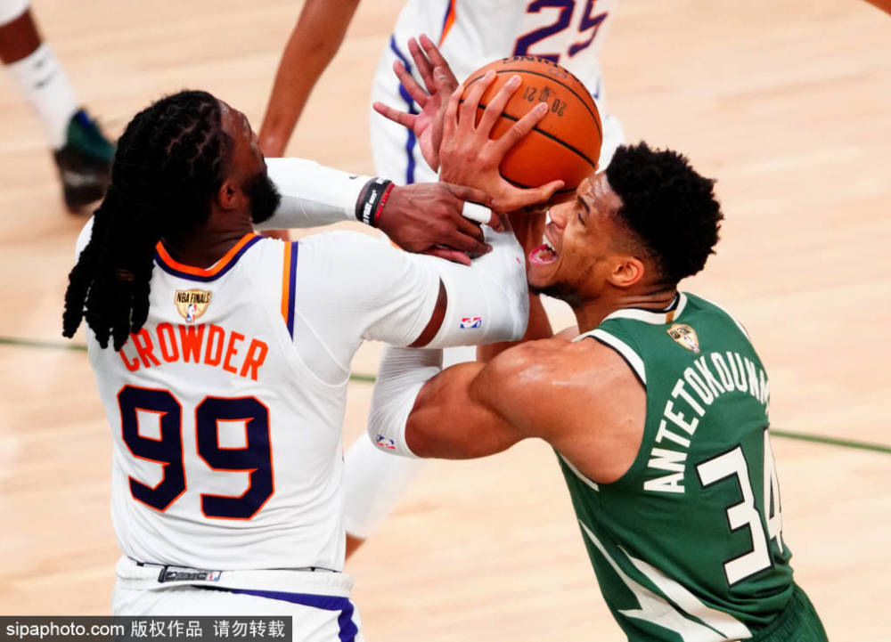 关于雄鹿双塔组合大放异彩,联手取得一场胜利的信息 关于雄鹿双塔组合大放异彩,联手取得一场胜利的信息