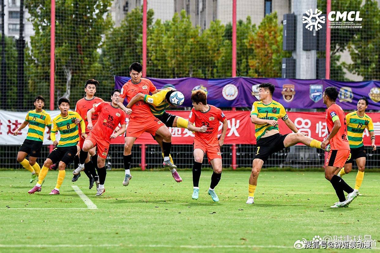 职业足球联赛最新动态:外援表现出色,球队豪取三分的简单介绍 职业足球联赛最新动态:外援表现出色,球队豪取三分的简单介绍