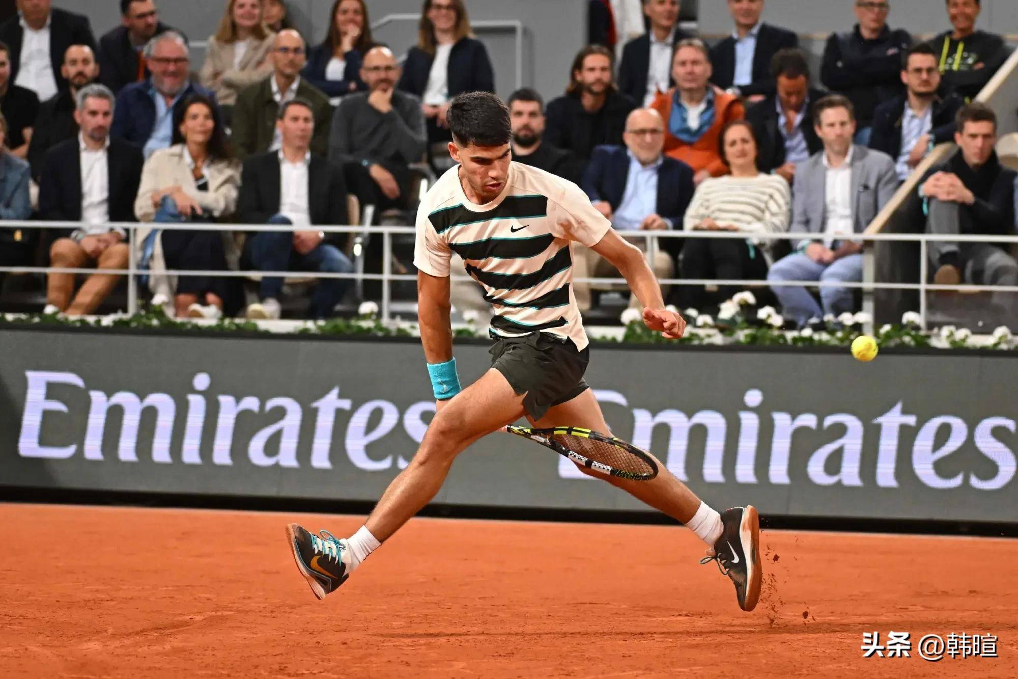 包含拉沃尔杯完胜法网，阿尔卡拉斯扛起全队的词条