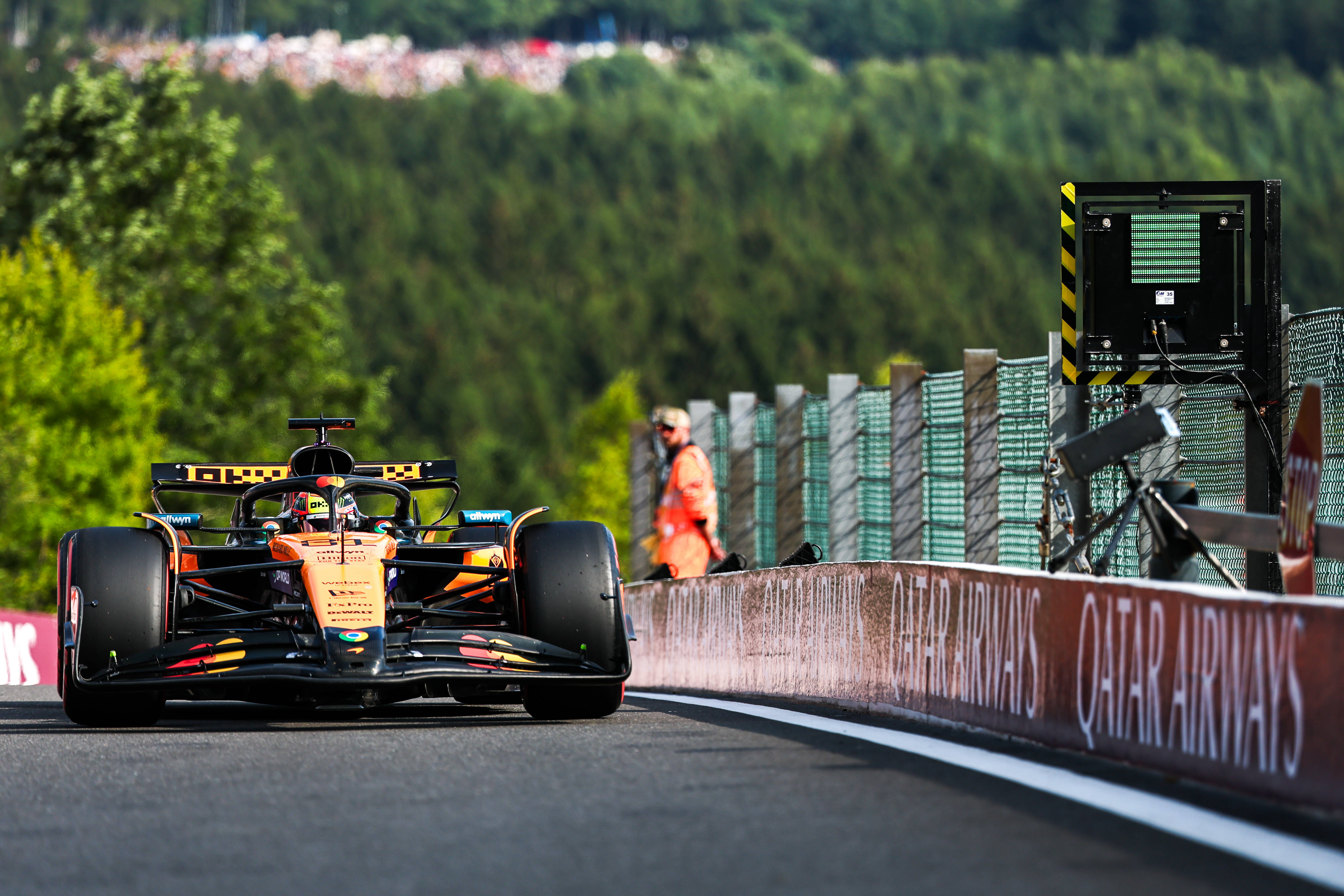 开云-索伯车队碾压威廉姆斯，诺里斯关键制胜