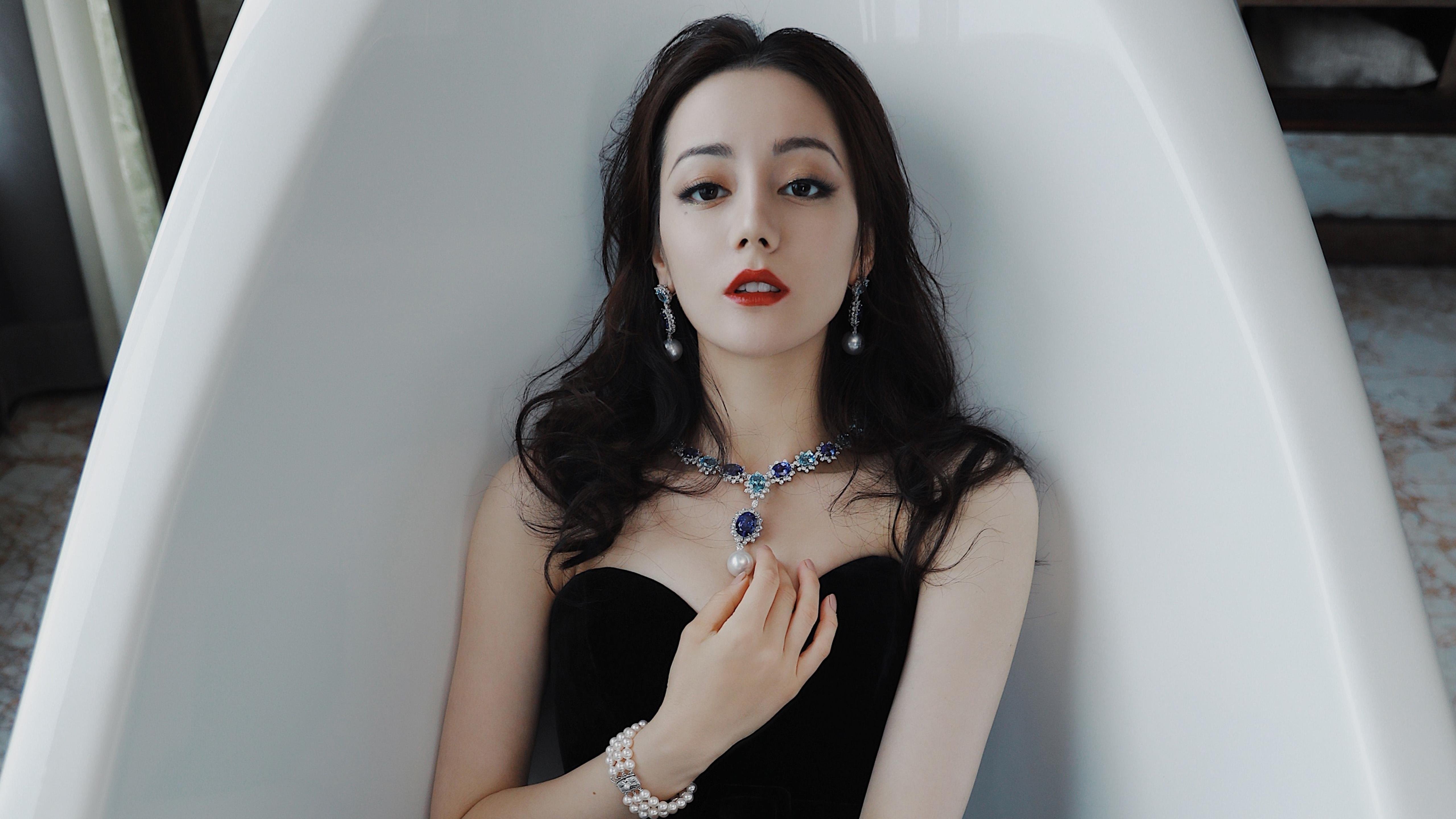 战术压制与瞬间接管，足球艺术的双重奏 从阿森纳体系到罗德里戈的欧冠神话