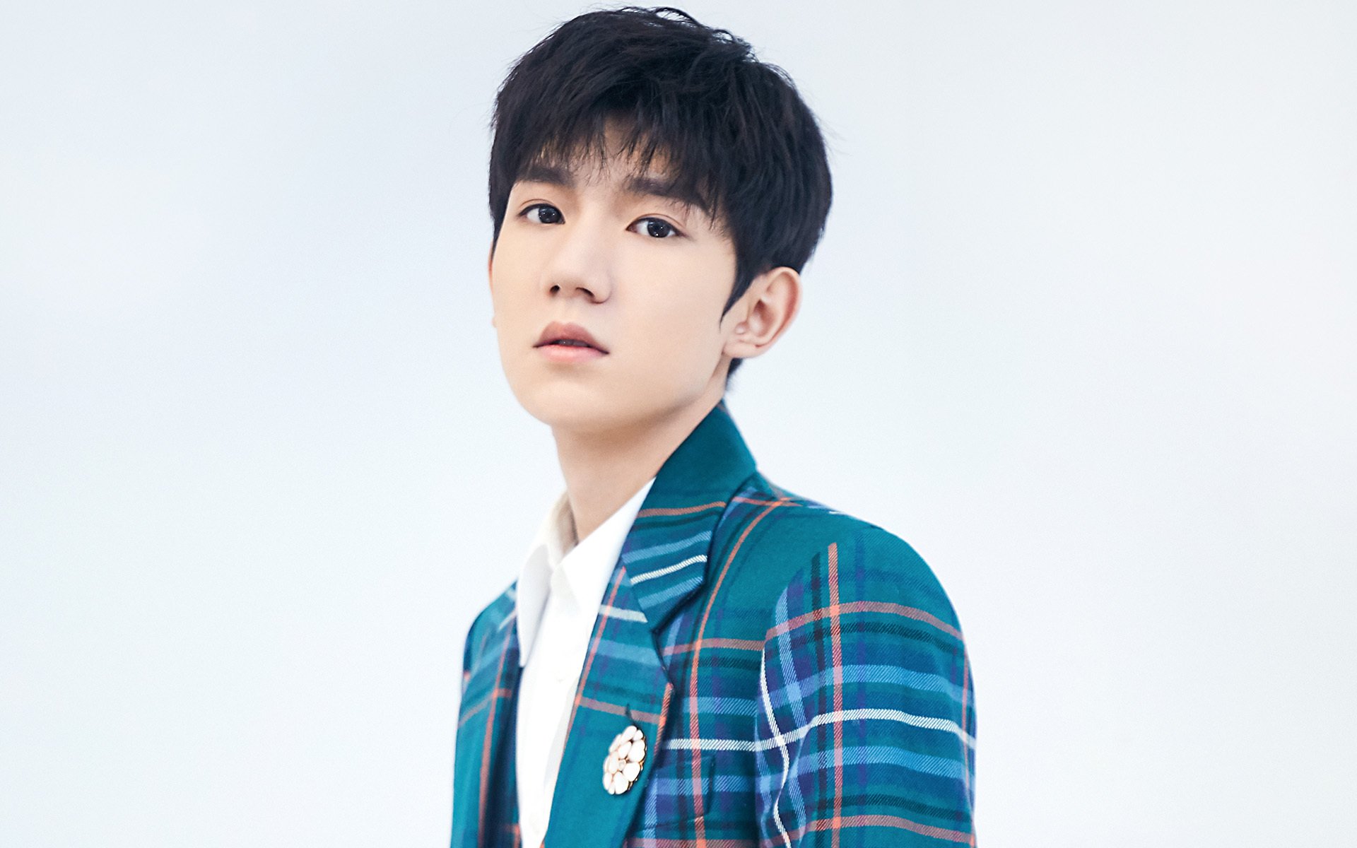 字母哥意外莅临观众席，以无形之力暗面主宰粤吉大战走向