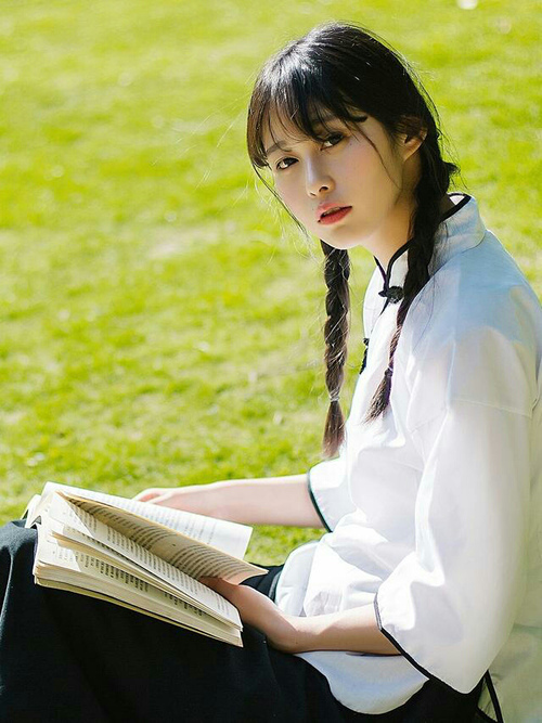 跨越大洋的证明，伦纳德惊艳四座助篮网险胜北京队，一次不可复制的唯一对决