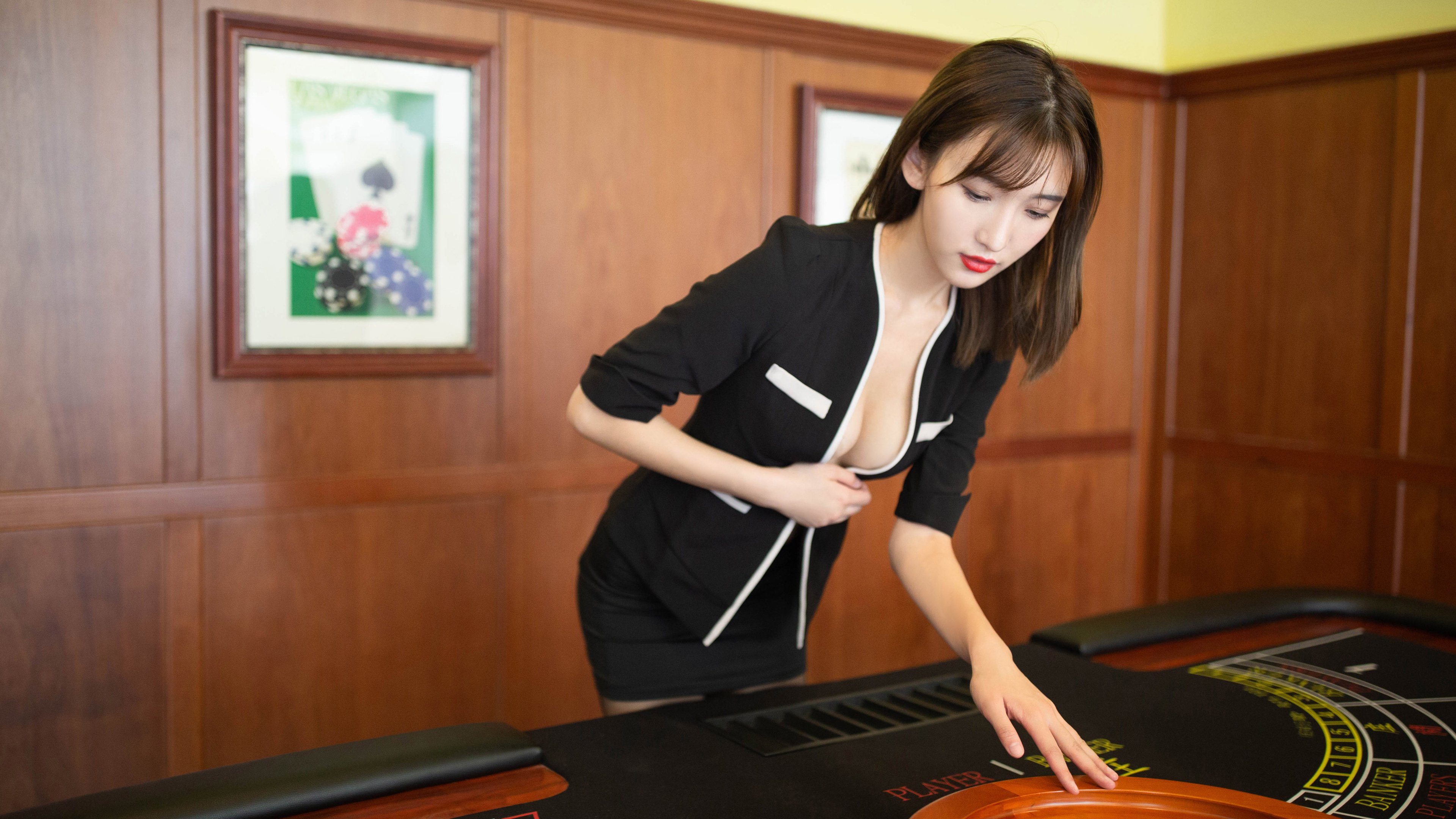 开云体育平台APP-强降雨冲刷郁金香,哥伦比亚的战术豪雨与金玟哉的巨人觉醒